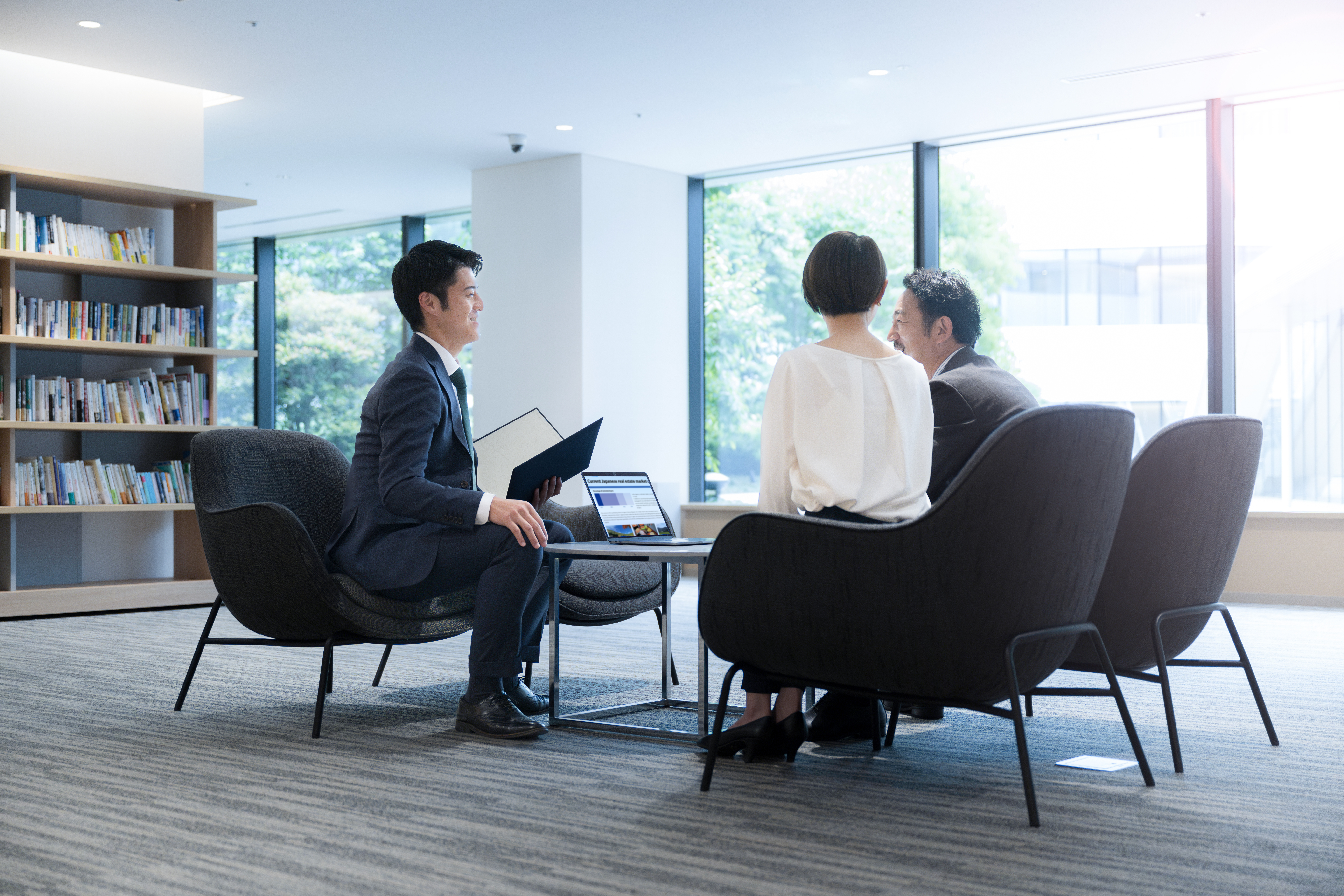 中立的な専門家とともに進める